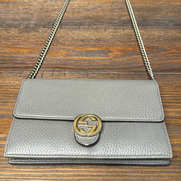 Authentic GUCCI Grey Wallet on a Chain Crossbody - Picture 5 of 16